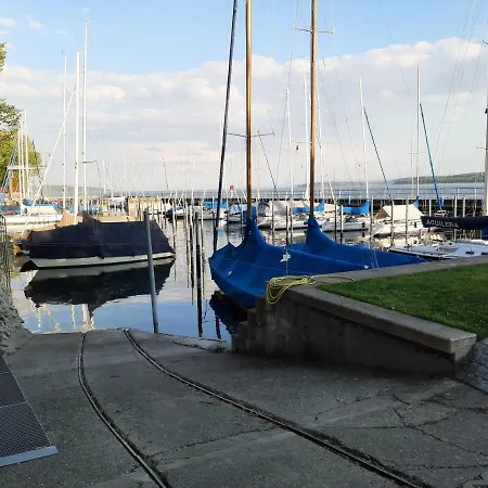 Apartment Mit Seeblick Und Pkw Abstellplatz Am Haus Uberlingen
