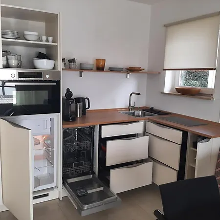 Mit Seeblick Und Pkw Abstellplatz Am Haus Lägenhet *