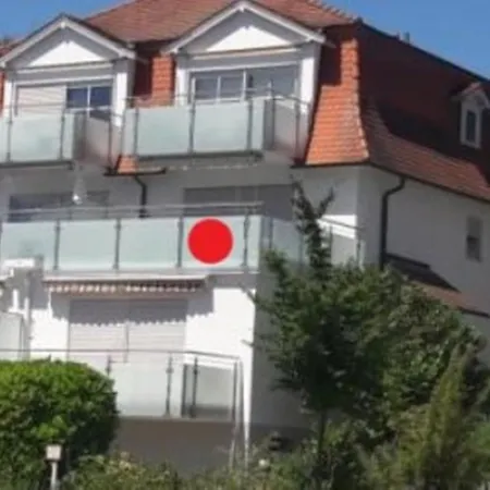 Mit Seeblick Und Pkw Abstellplatz Am Haus Lägenhet