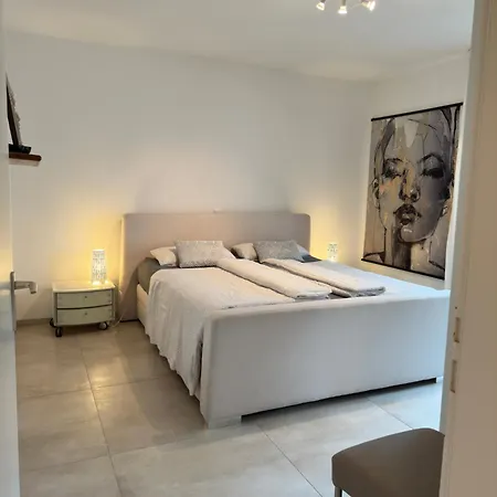 Mit Seeblick Und Pkw Abstellplatz Am Haus Διαμέρισμα *