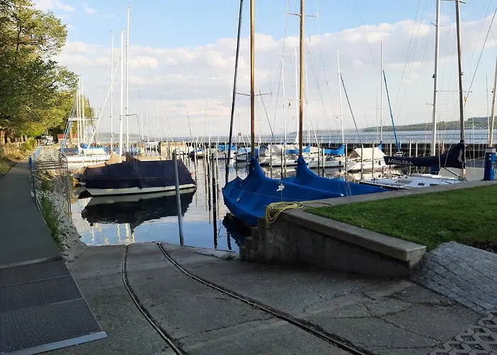 Lägenhet Mit Seeblick Und Pkw Abstellplatz Am Haus Uberlingen