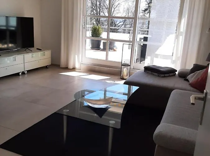 Mit Seeblick Und Pkw Abstellplatz Am Haus Lägenhet *